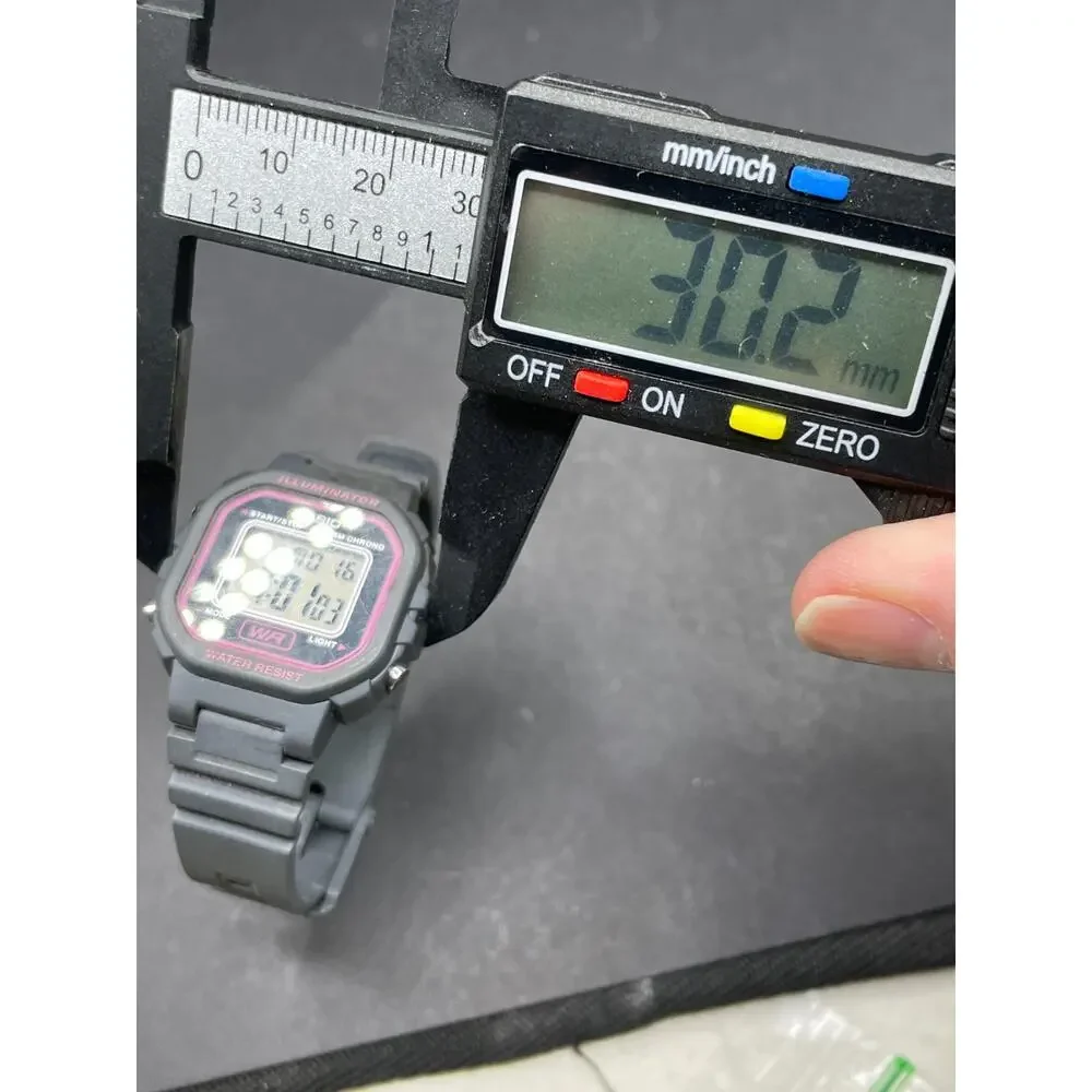 Casio Women's Quartz Digital Gray Resin Band 30mm Watch LA-20WH-8A Works
